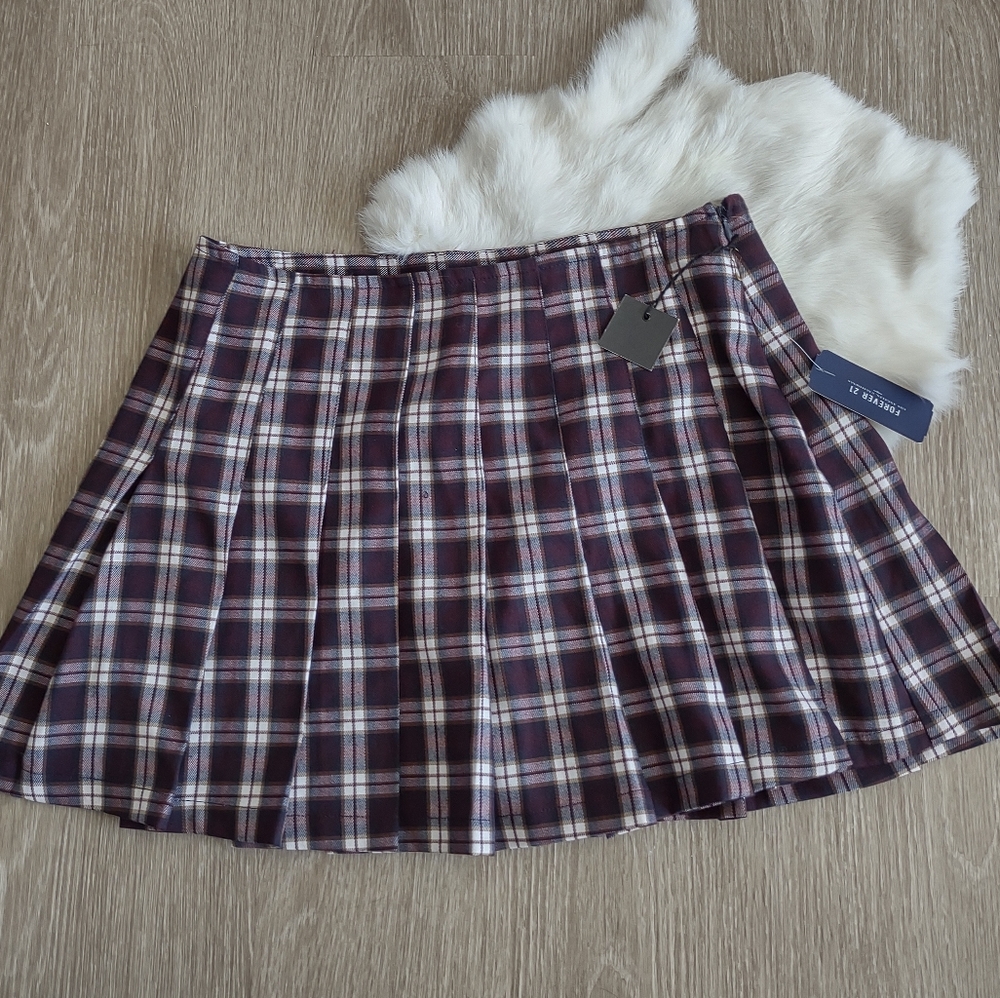 Red pleated plaid skirt by Forever 21 28" - Picture 1 of 5